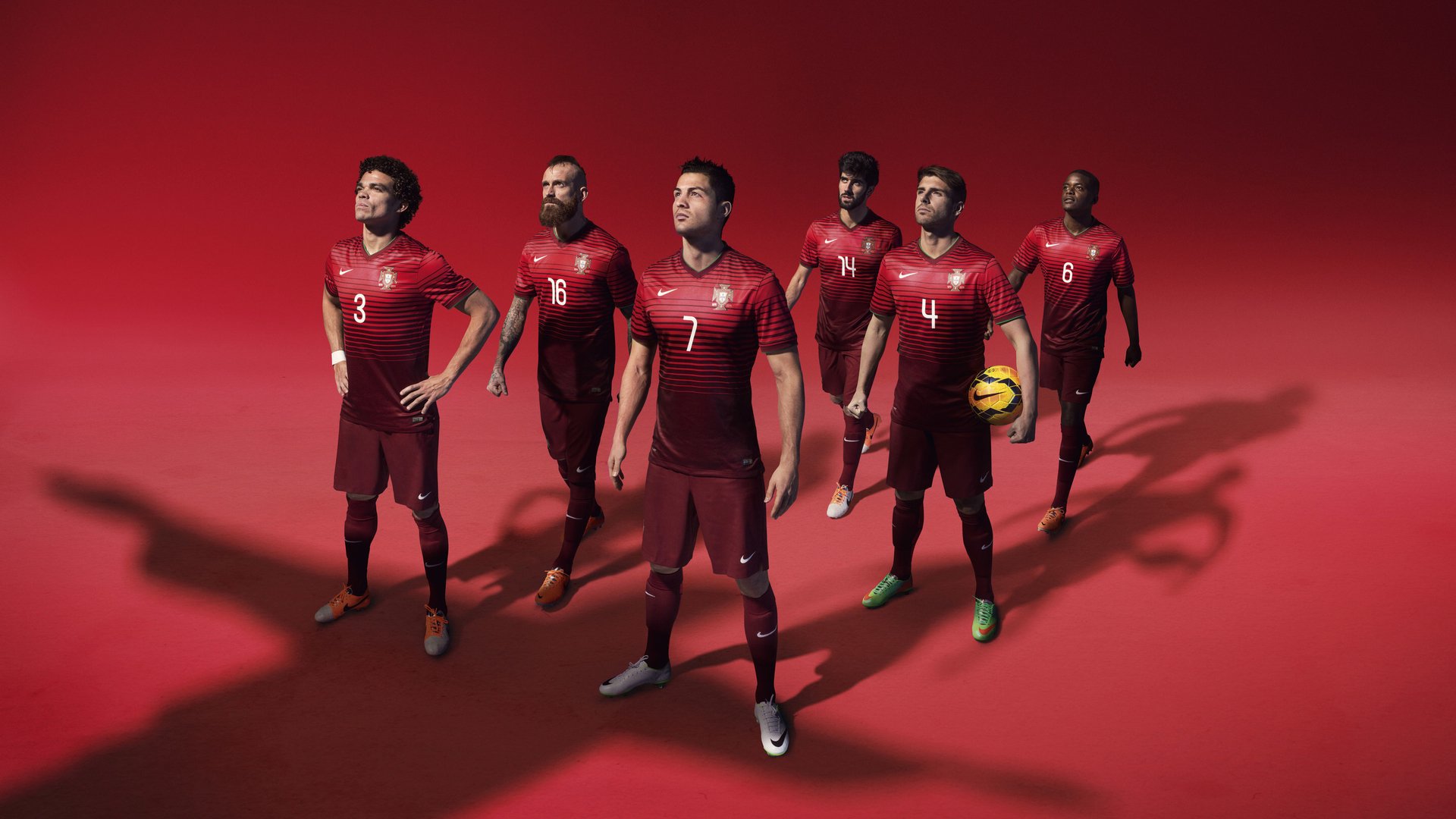 职业联赛推行训练分享会促进经验交流，职业联赛的要求