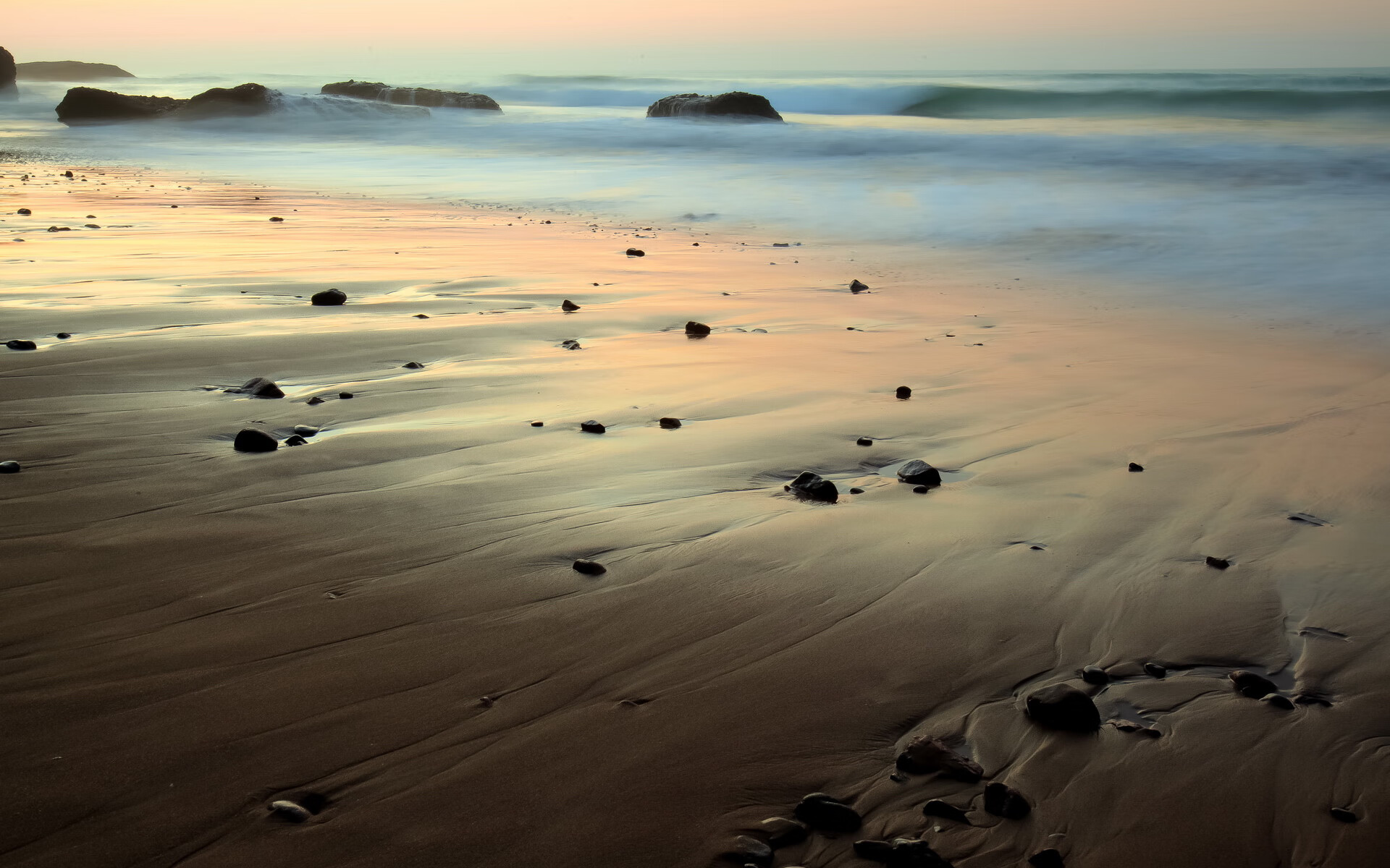 爱游戏娱乐-中国篮球名宿回归推动青训发展，中国篮球青年队员名单